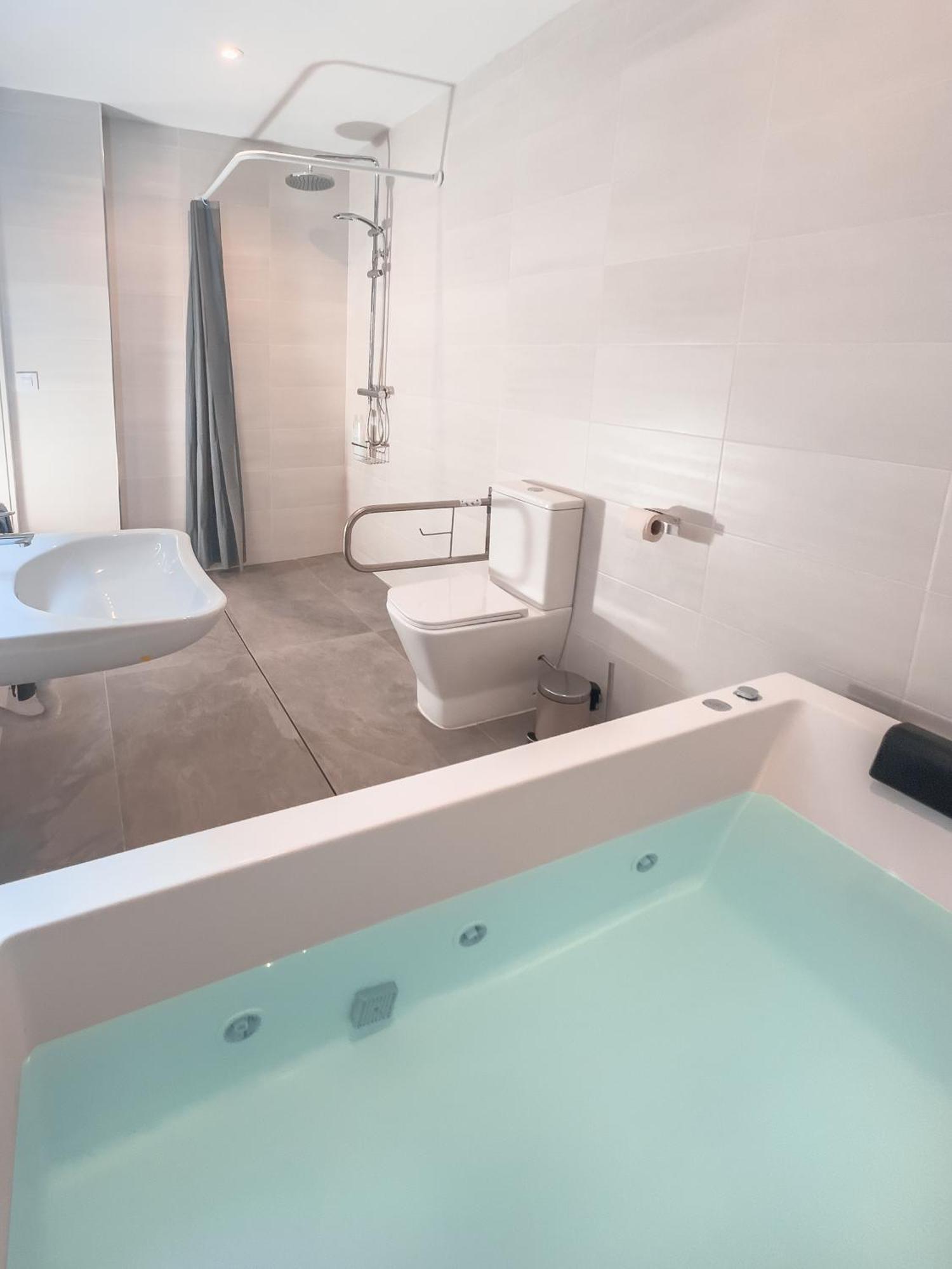 Estudio Con Jacuzzi Privado En Triana Appartamento Siviglia